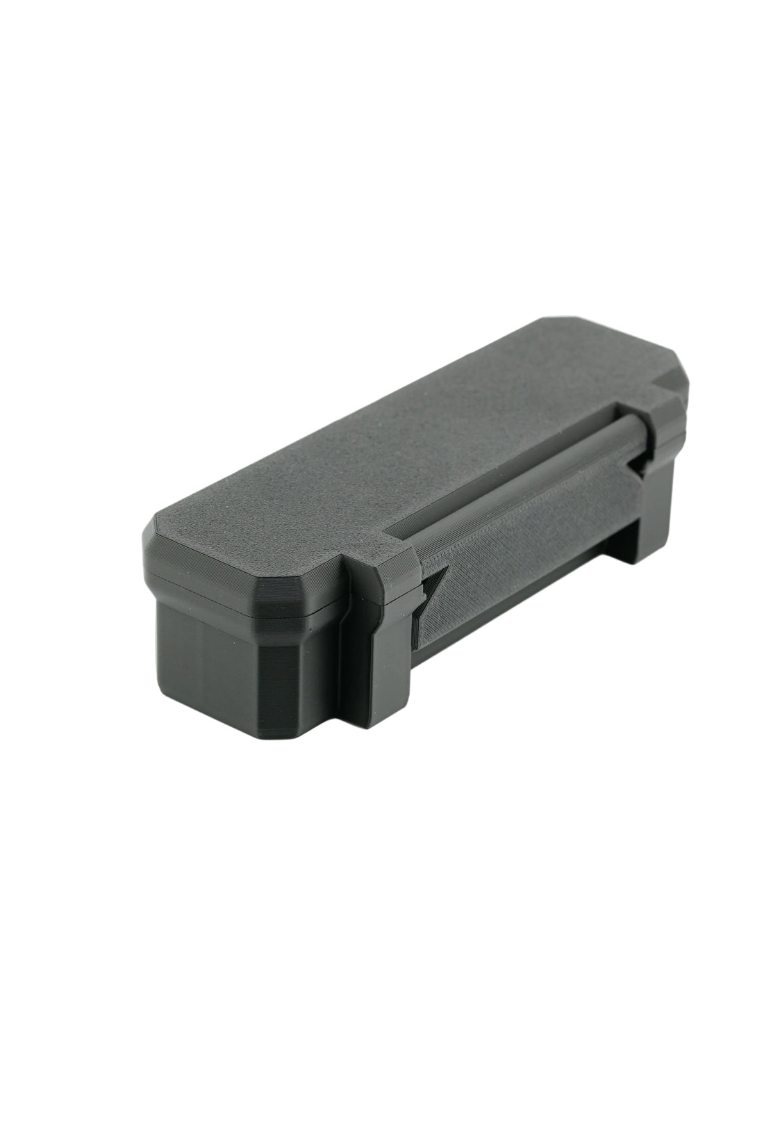 6-slot 3 mL vial case closed with secure latch closure