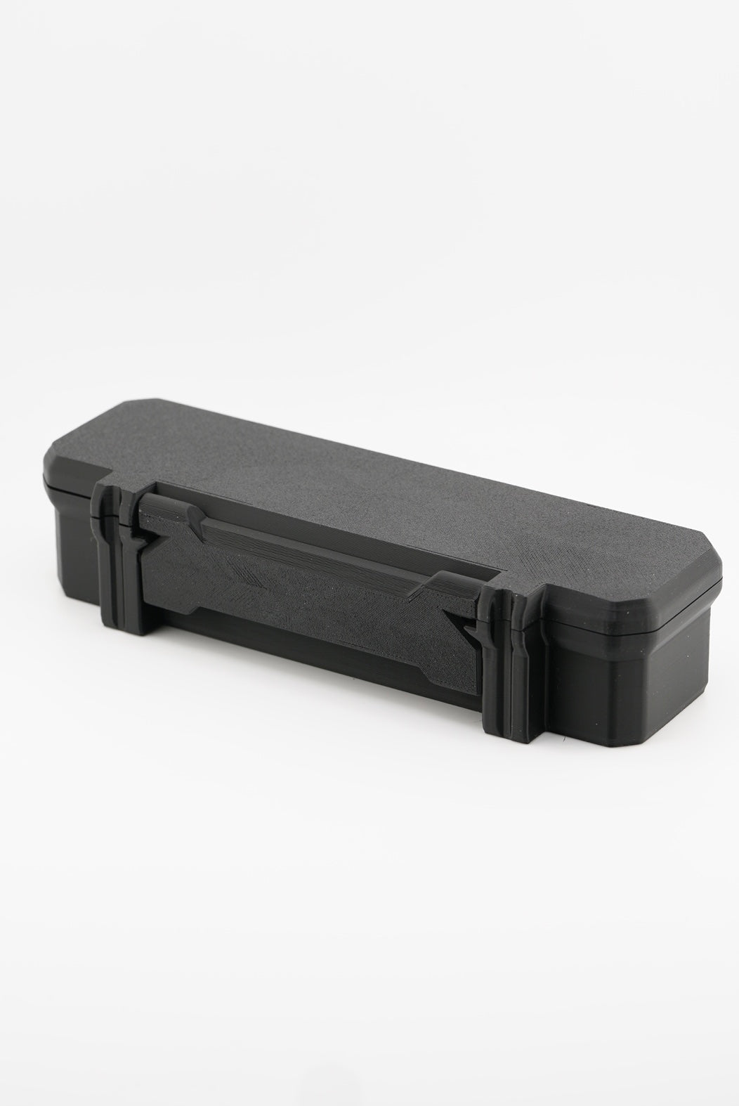 Hard-shell rugged 10-slot vial case organizing 3 ml peptide vials plus extra syringe storage