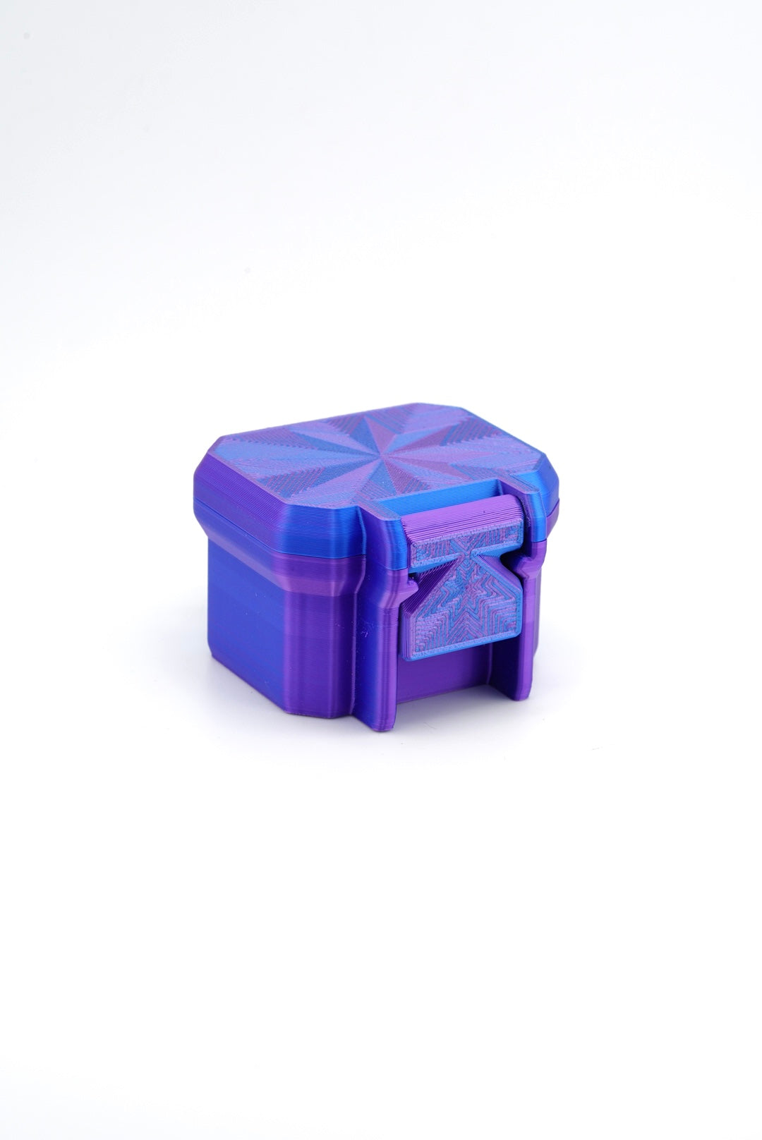 6-slot 3 ml vial organizer, side view of case depth and hinges